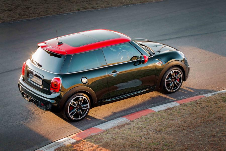 Mini Cooper S JCW 2015 года  (ZA) (фото 20 из 24)